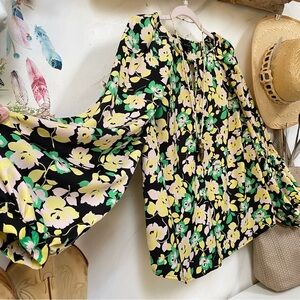 Vibrant electric Floral boho Top w shabby chic vibe